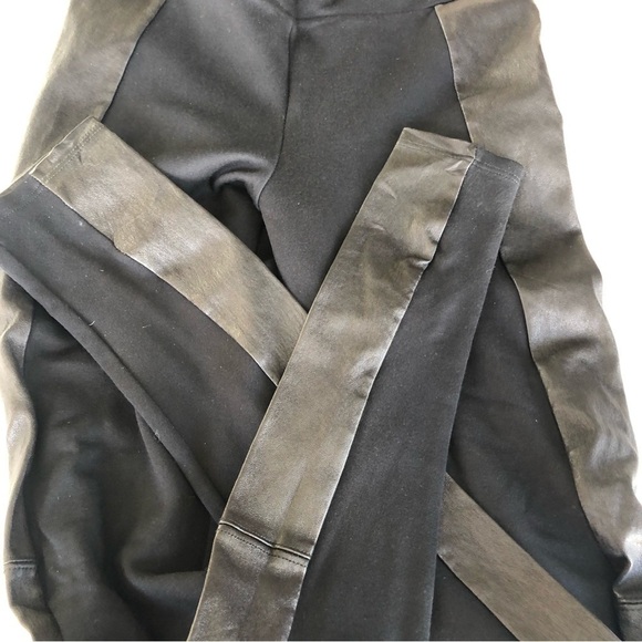 Alice + Olivia Pull On Leggings With Leather Panel Side Detail - Picture 4 of 7